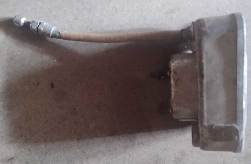 Продам часы с советских авто