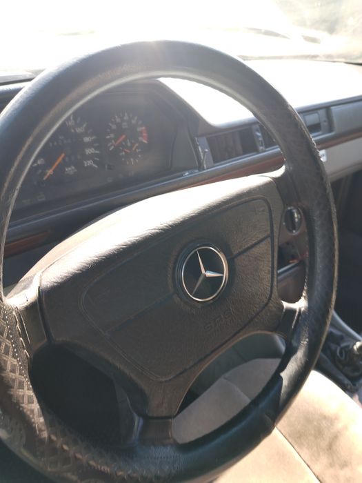 Продам мерседес 124