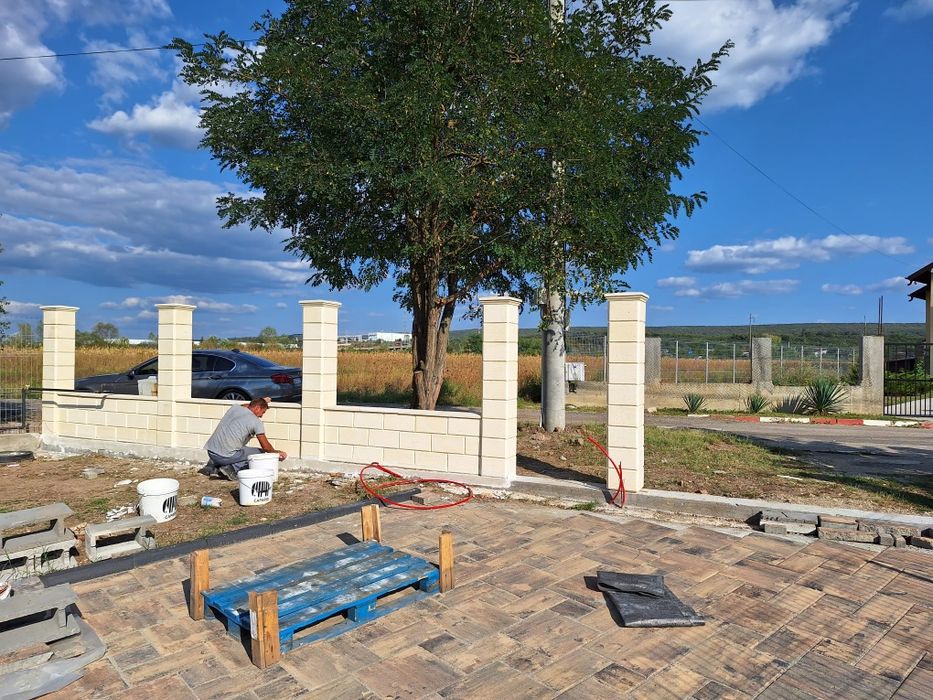 Garduri / Trotuare / Betoane/ Termosistem / Constructii