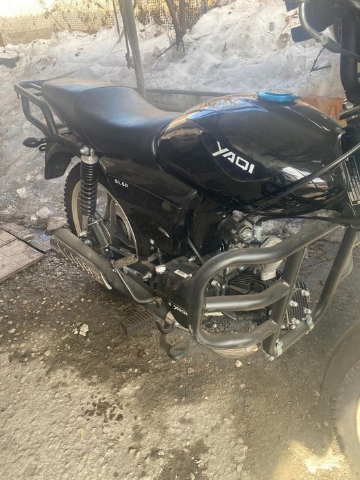 Мотоцикл YAQI , модель SL50
Черный цвет,
