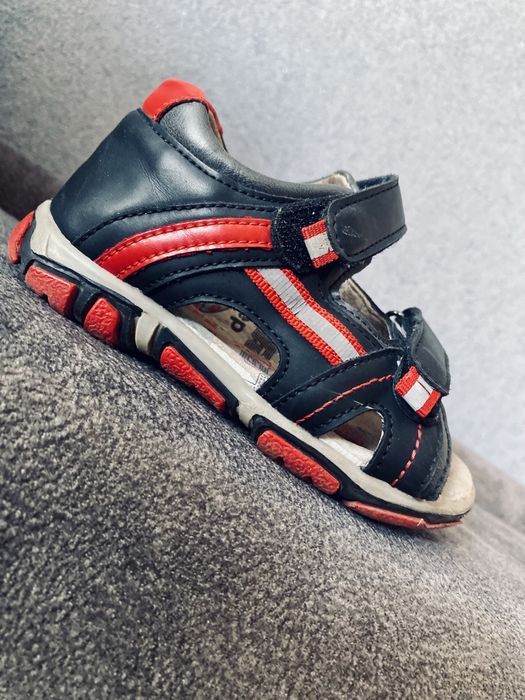 Летние сандали для мальчика