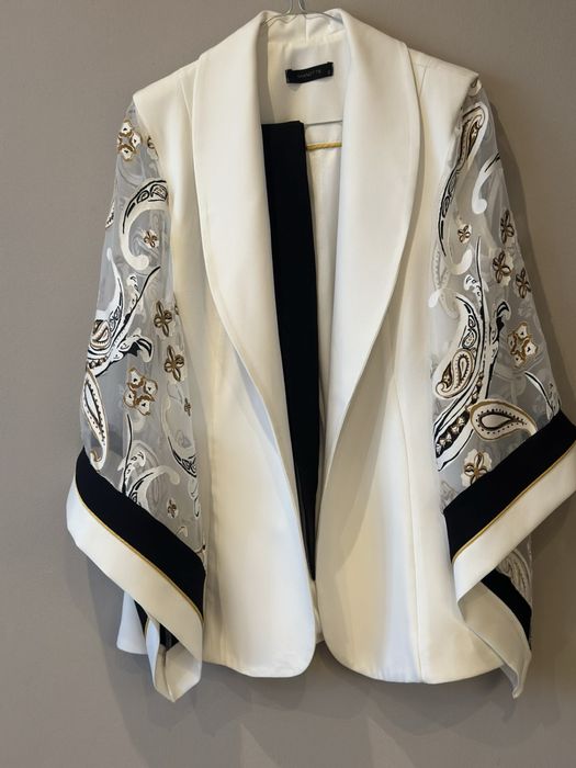 Костюм с панталон Mannote (тип Кимоно) - 38 номер, 150 лв.