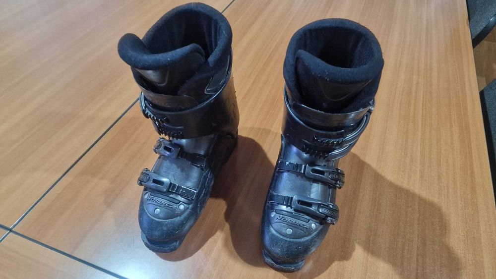 Горнолыжные ботинки 41