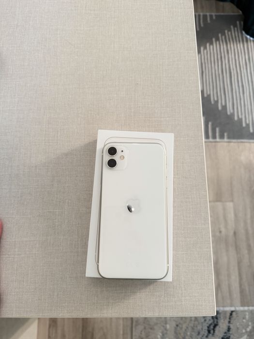 Iphone 11 в хорошем состоянии