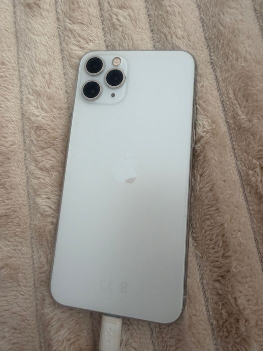 iPhone 11 Pro silver