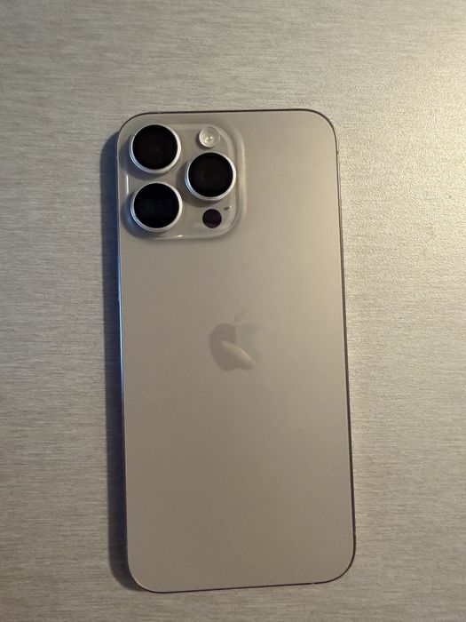 iPhone 15 Pro Max