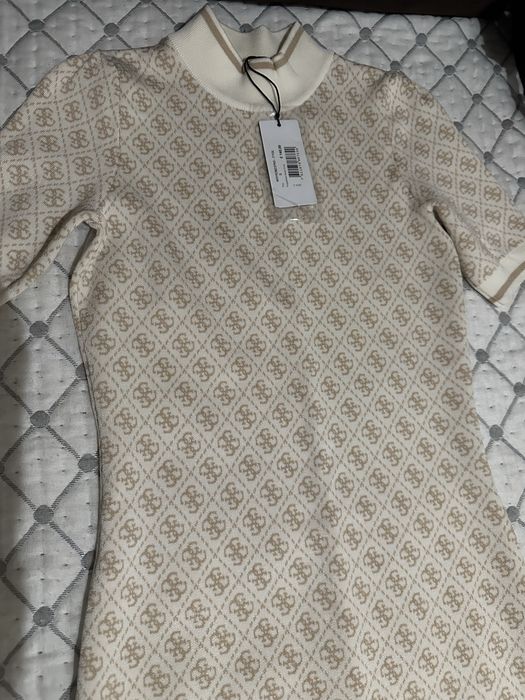 Guess рокля нова