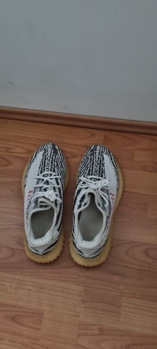 Adidas Yeezy Boost 350 V2 Zebra