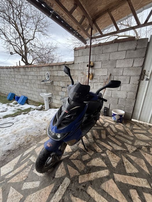 Vand aprilia sr 50 ditech ( pe injectie)