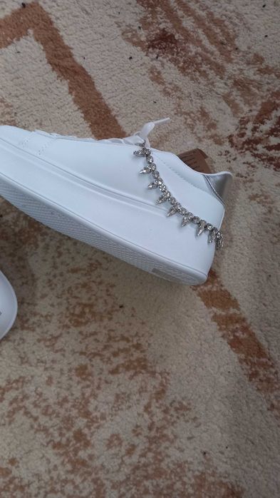 Нови,актуален модел