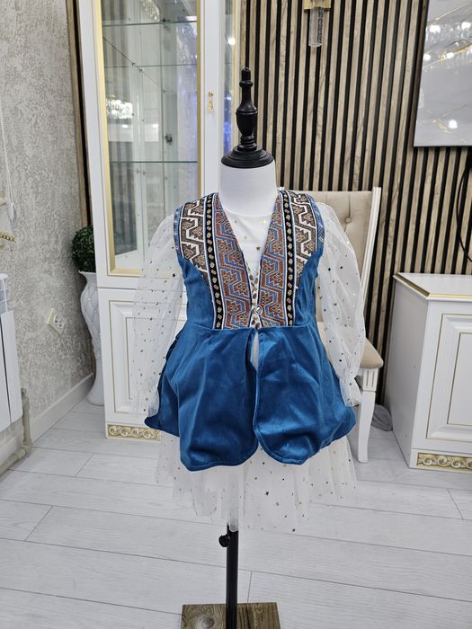 Продам национальные жилетки для девочек