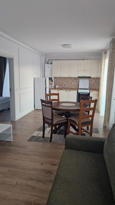 Apartament de închiriat
