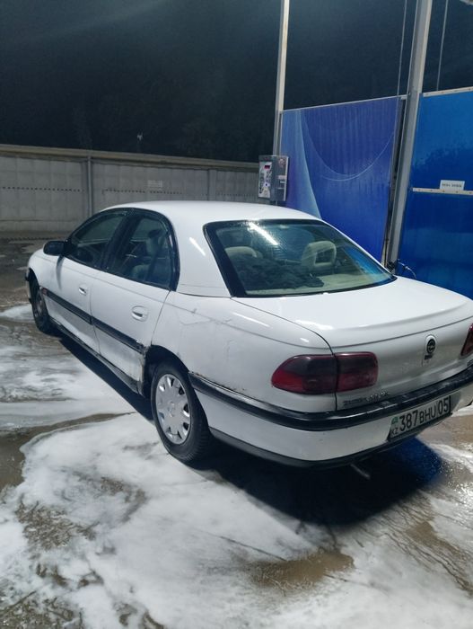 Опель омега б 2литра 300к