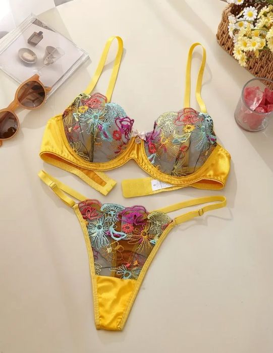 Дамско секси,стилно бельо и бански комплекти