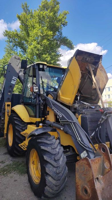 Продам Экскаватор погрузчик Вольво Бл71.2009г.в.