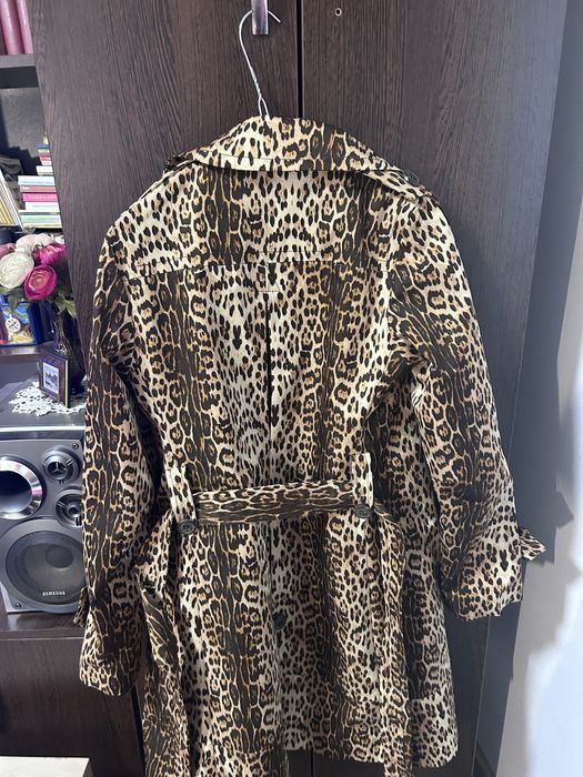 palton superb animal print