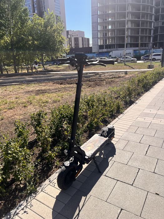 Продам электросамокат kugoo g2 pro max