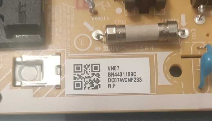 TV SAMSUNG UE43DU8072U 2024г за части
