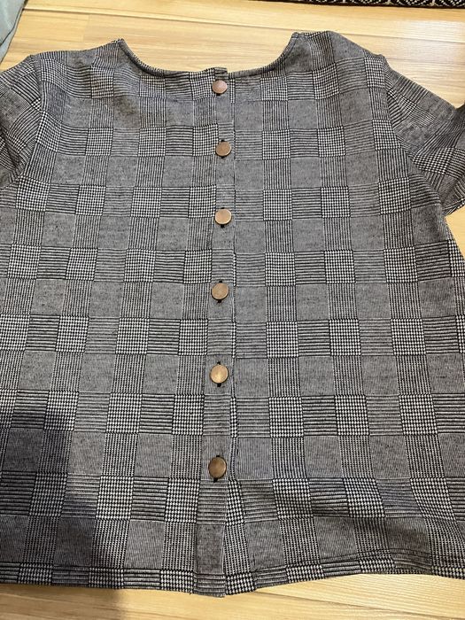 Лот две блузки