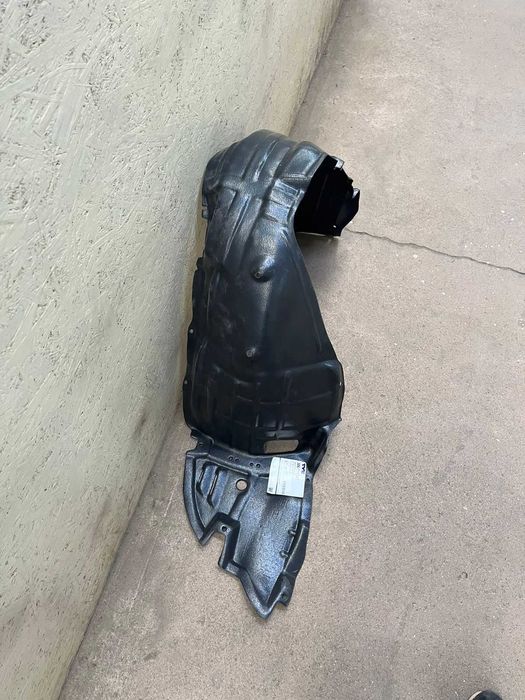 Подкрылок подкрыльник на Lexus GS 300/ GS 350 / Лексус ГС 300 / ГС 350