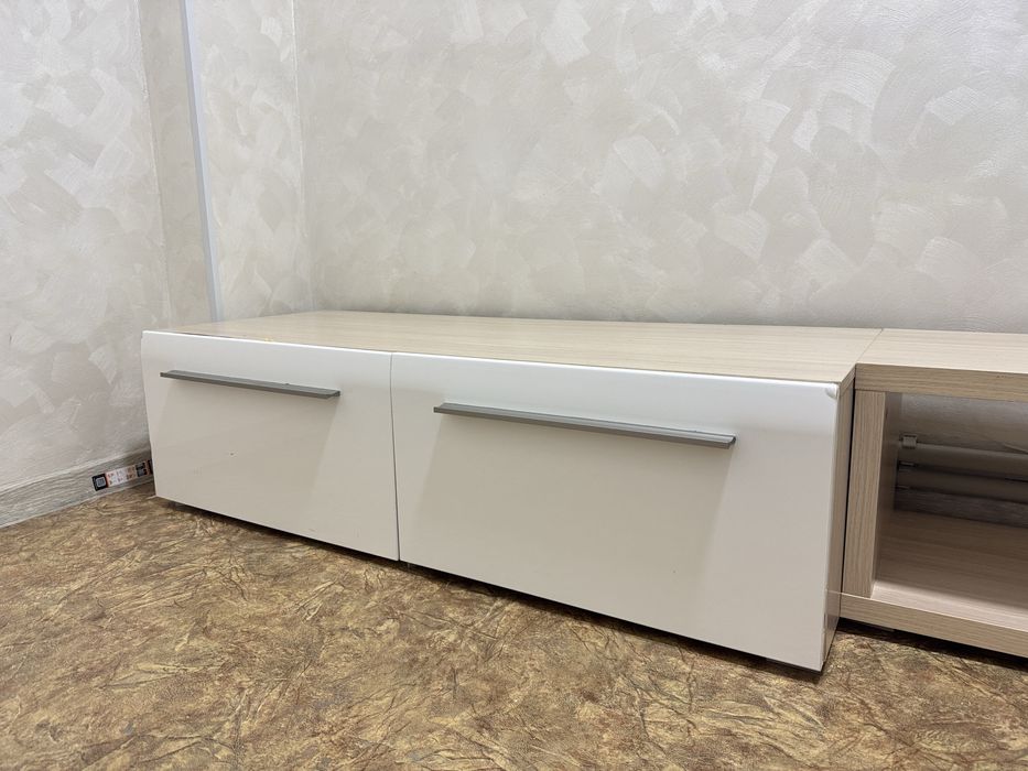 Продается шкафчики для мини гардероба