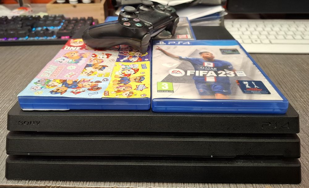 Hope Amanet P4-PlayStation 4 Pro 1Tb/1Maneta 3 Jocuri