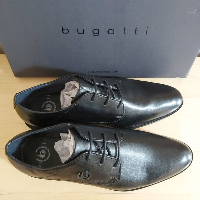 Pantofi negri clasici BUGATTI, mărimea 42