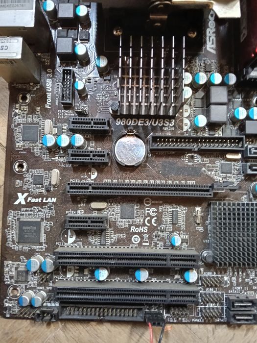 Placa de baza ASROCK 980DE3/U3S3