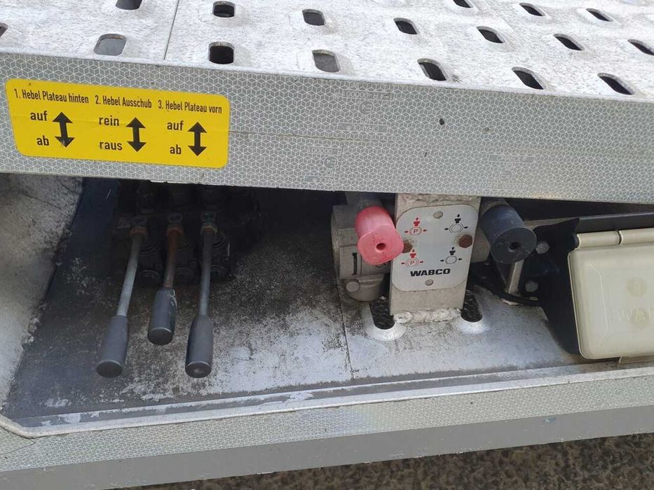 Автовоз Mercedes-Benz Atego 1230 4X2 с надстройкой KUVVETLI