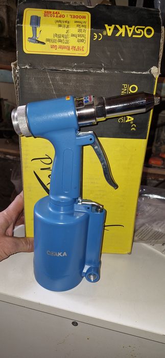 Продам пневма клёпальник