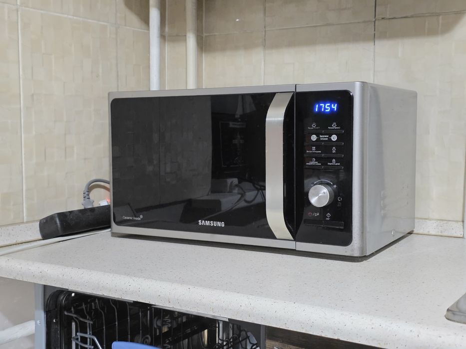 Микроволновка Samsung