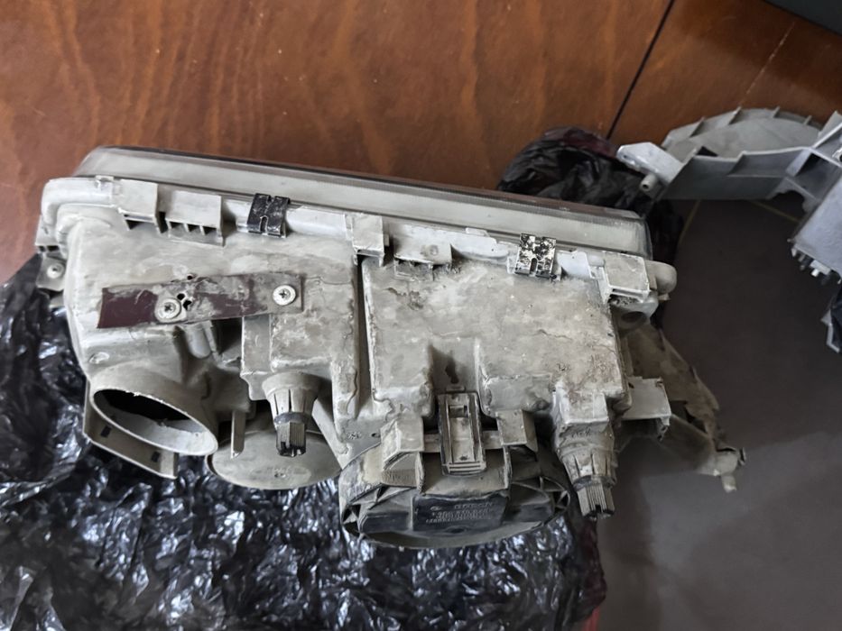 Оригинал фары на мерседес w202