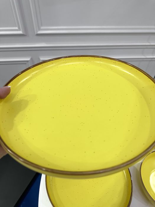 Продам посуду из 24 предметов, новая!