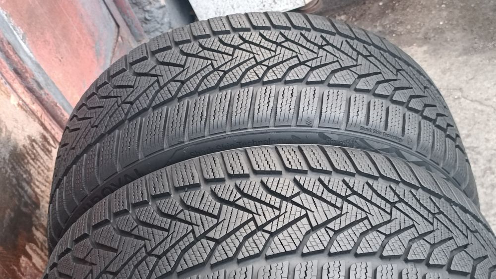 235/40/19 Uniroyal Дот 3523