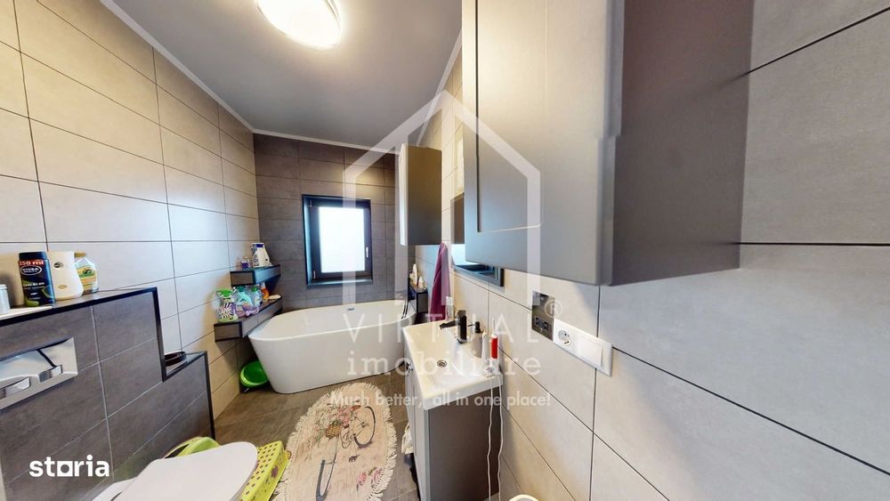 Casa cu 5 camere, 120mp utili + terasa, teren 300mp,  Cisnadie.