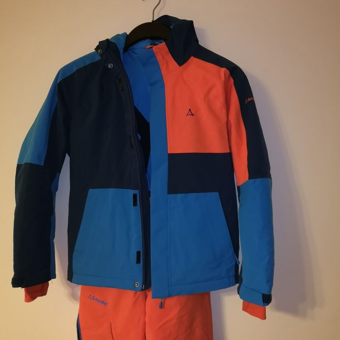 Costum schi Schofell