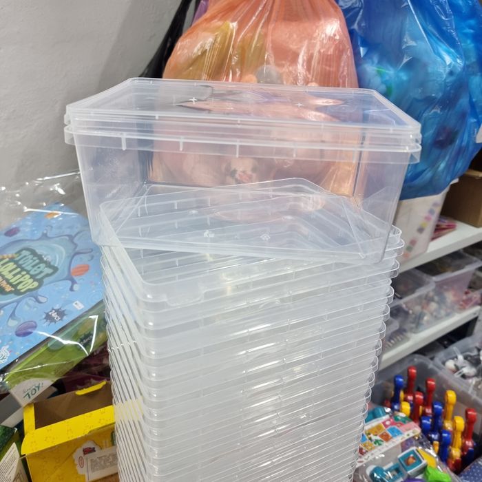 Банки пластиковые