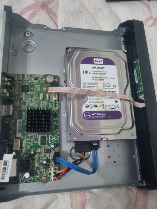 Продам видеорегистраторы  3 штуки