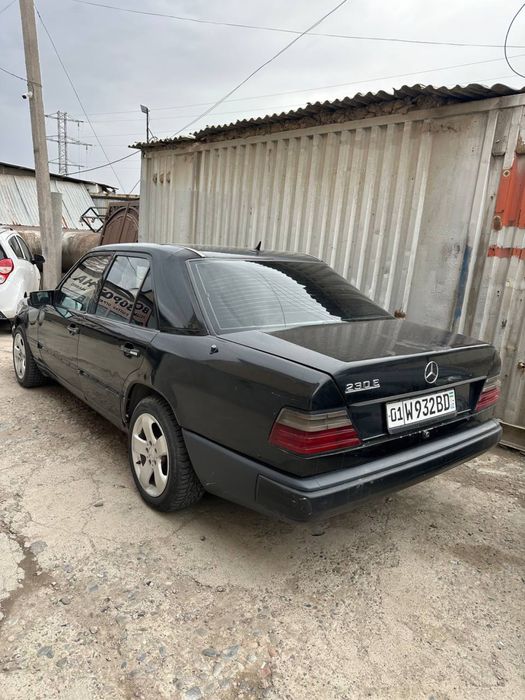 Mersedes bens w124