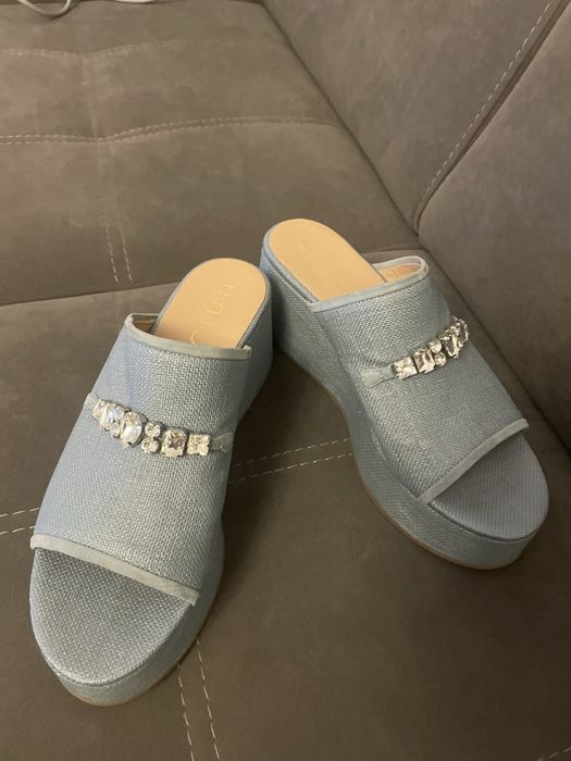 Продам новые шлепки