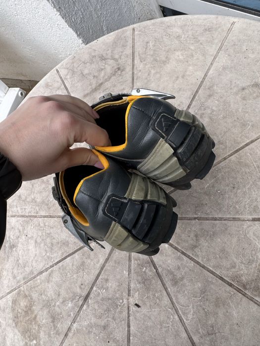 Adidas шпайкове за колоездене