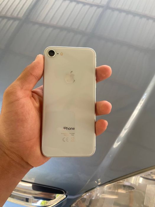 Iphone 8 rangi oq