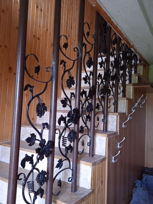 Изработка метални парапети