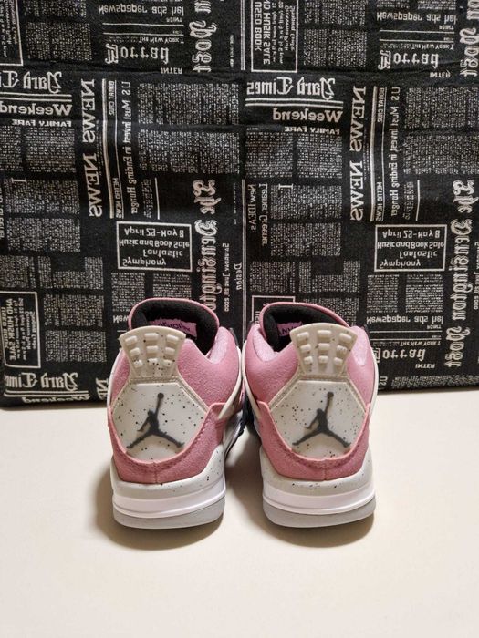 Air Jordan 4 Retro Orchid