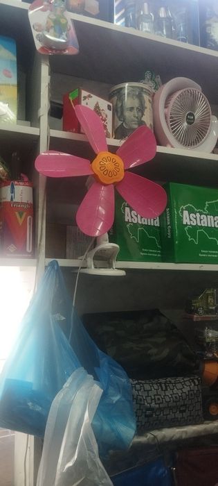Продам шкафы полки стеклянные