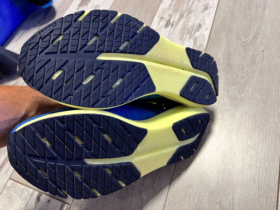 Adidași Brooks Hyperion tempo speed nr 44/ 28,5 cm