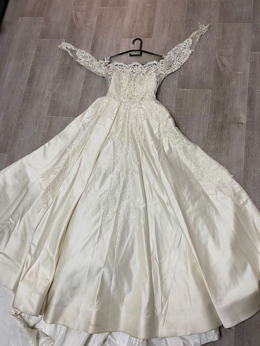 Срочно продам свадебное платья