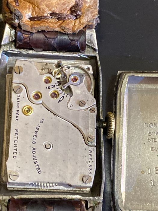 Cyma swiss made с естествени диаманти