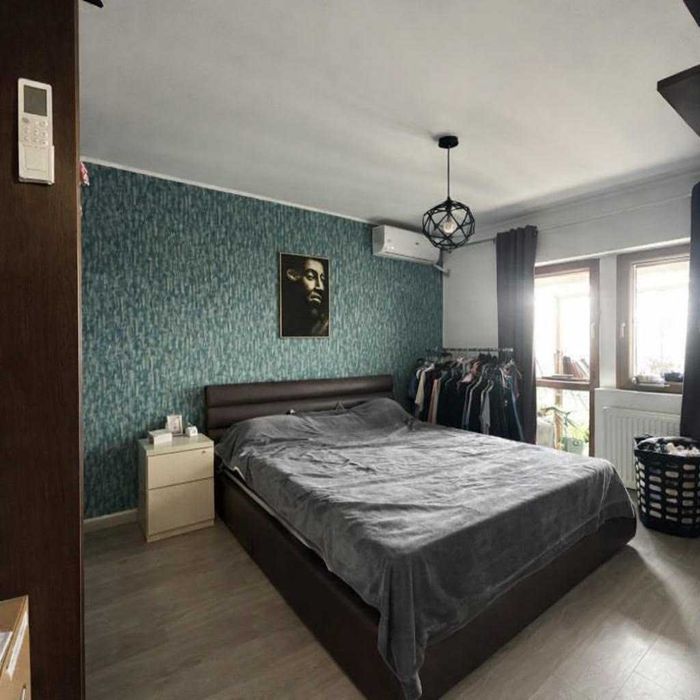Vanzare apartament 3 camere
