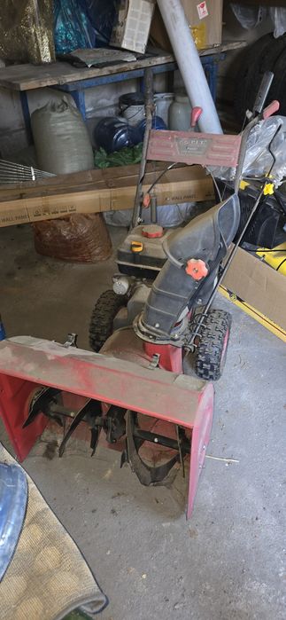 Снегоуборочная машина